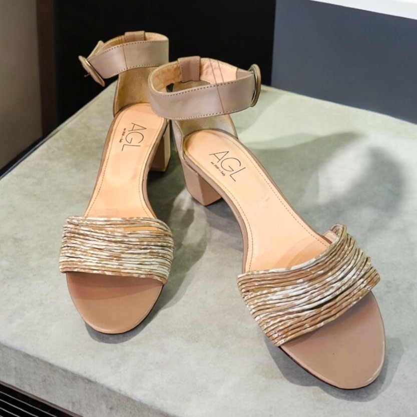 New! Agl Attilio Giusti Leombruni Ankle Strap Leather Sandal Size 42 Italy